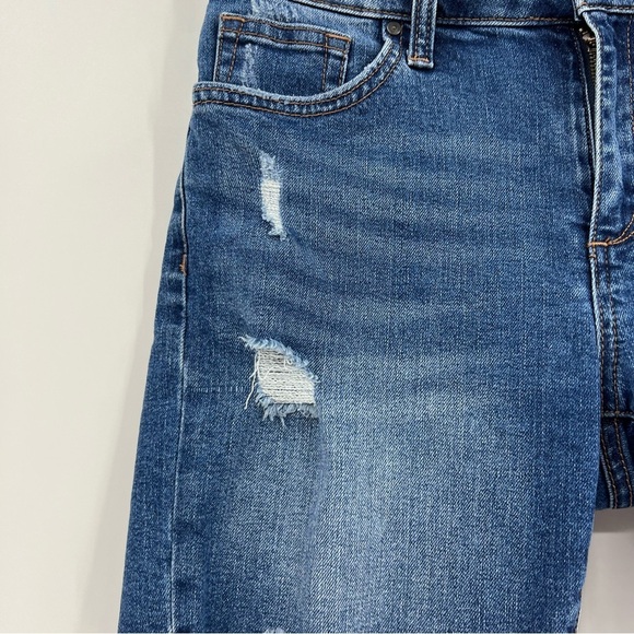 Joe's Jeans Shorts Raw Hem Distressed 7" Inseam Stretchy Size 27 Modest Mid Rise - Picture 2 of 7